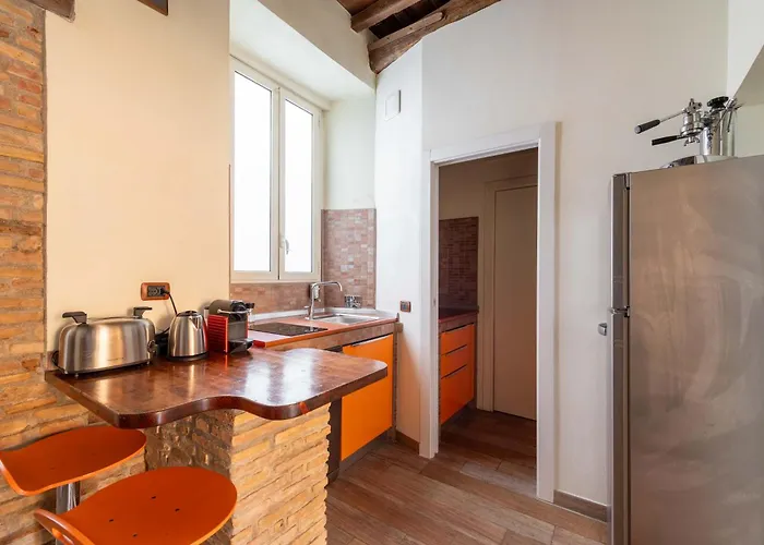 Maison Leo A Largo Argentina רומא